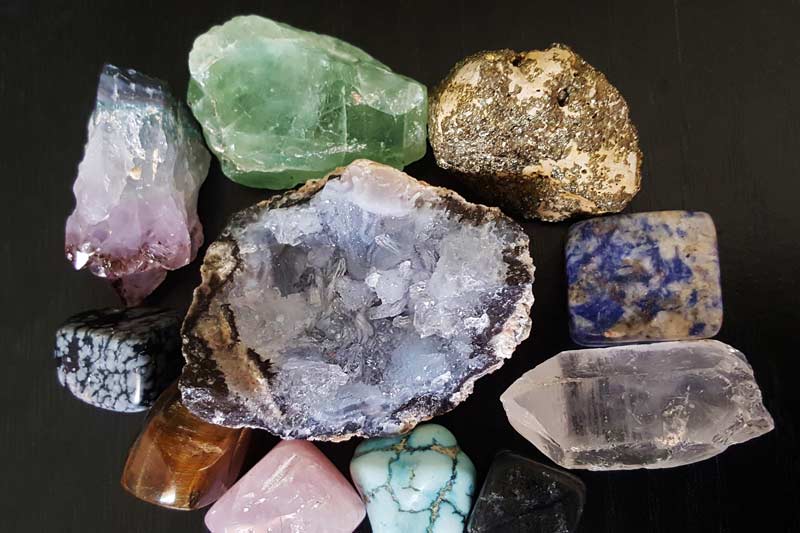 Cấu tạo và màu sắc của đá thạch anh trong tự nhiên